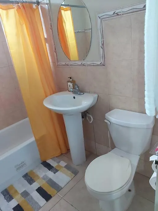 אוצ'ו ריוס Sunshine Island Vacation Home בית נופש אוצ'ו ריוס