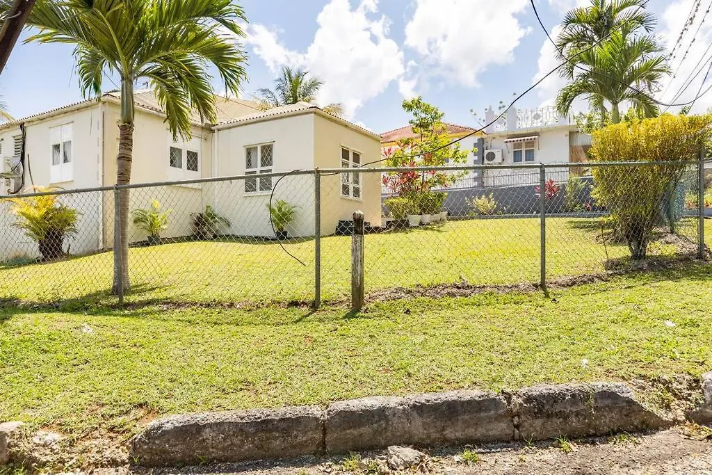 אוצ'ו ריוס Sunshine Island Vacation Home ג'מייקה