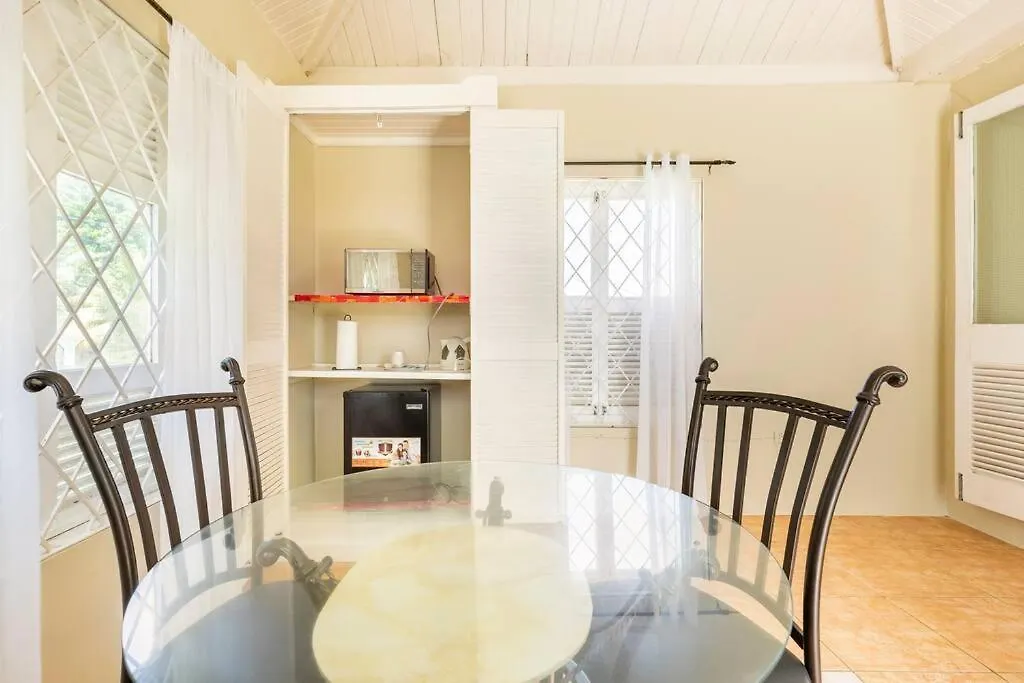 אוצ'ו ריוס Sunshine Island Vacation Home בית נופש אוצ'ו ריוס